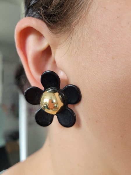Mega Blumen Ohrstecker goldfarben
